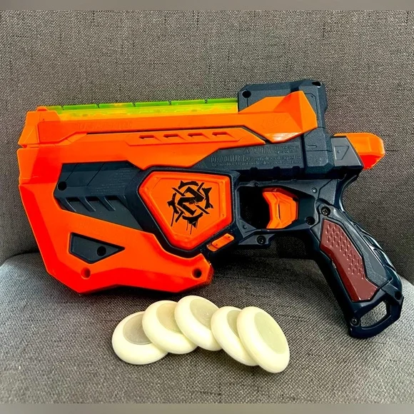 ナーフ ゾンビストライク Fusefire ヒューズファイア Vortex Amazon.com: Nerf Zombie Strike Fusefire Blaster : Toys & Games